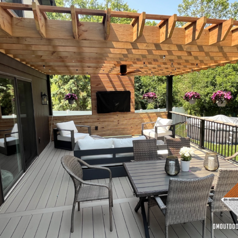 Outdoor Patio TV Wall – Natural Oak