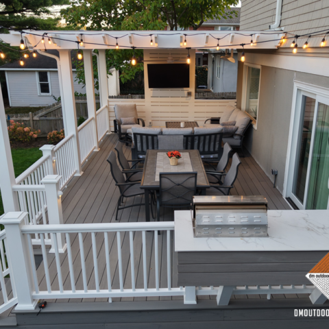 Western Springs – Custom Patio, Pergola, TV Wall and Grill Station