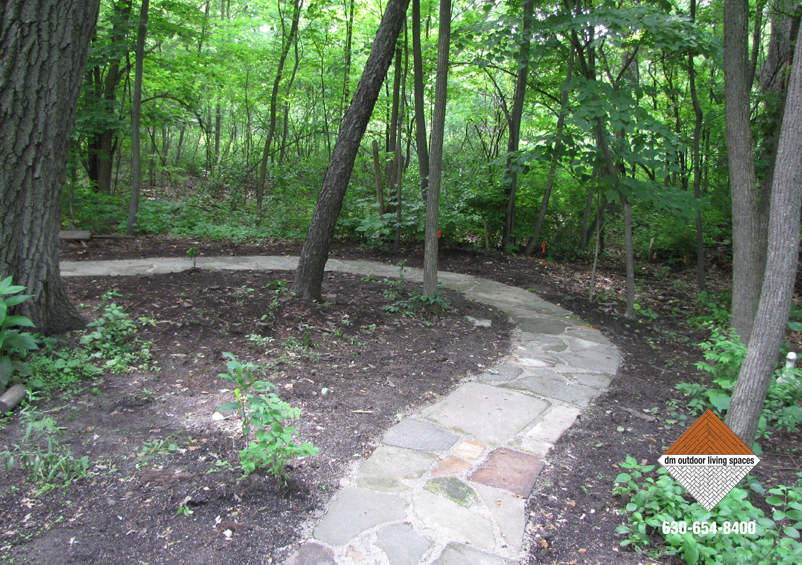 Forest Curved Flagstone Walkway
