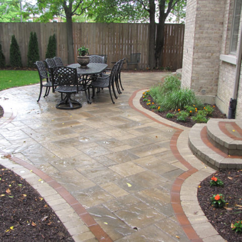 Multi-patterned stone patio