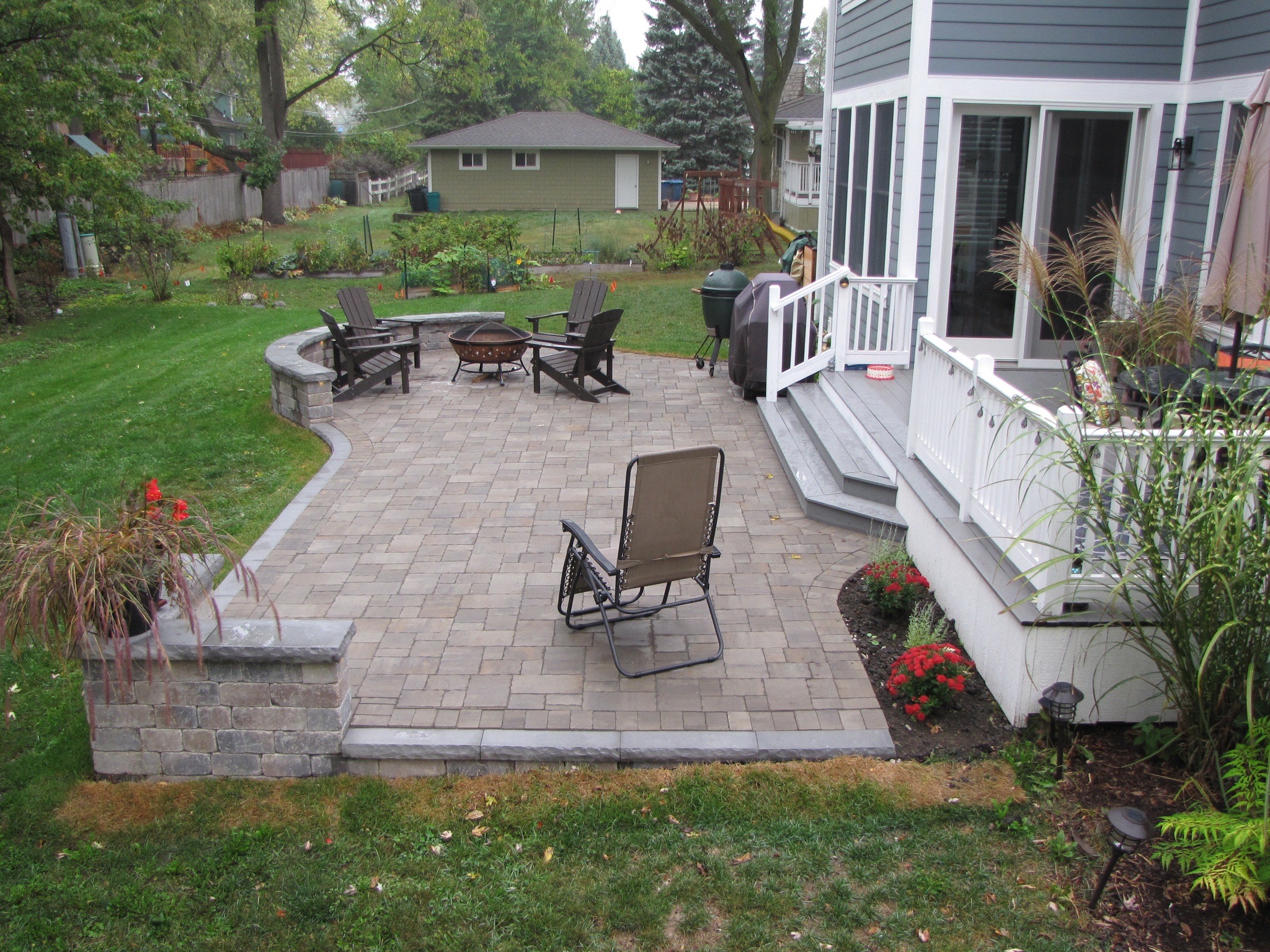 ph-lagrange-paver-patio-01